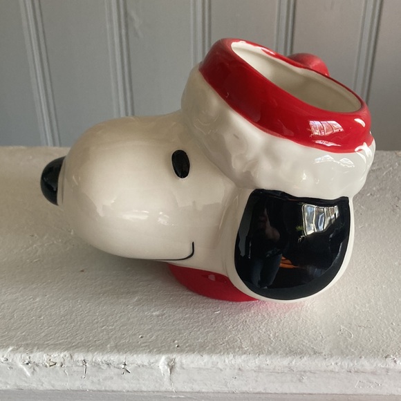 BNIB Peanuts Snoopy Santa Hat Sculpted 14oz Ceramic Holiday Collectors Mug - Picture 13 of 17
